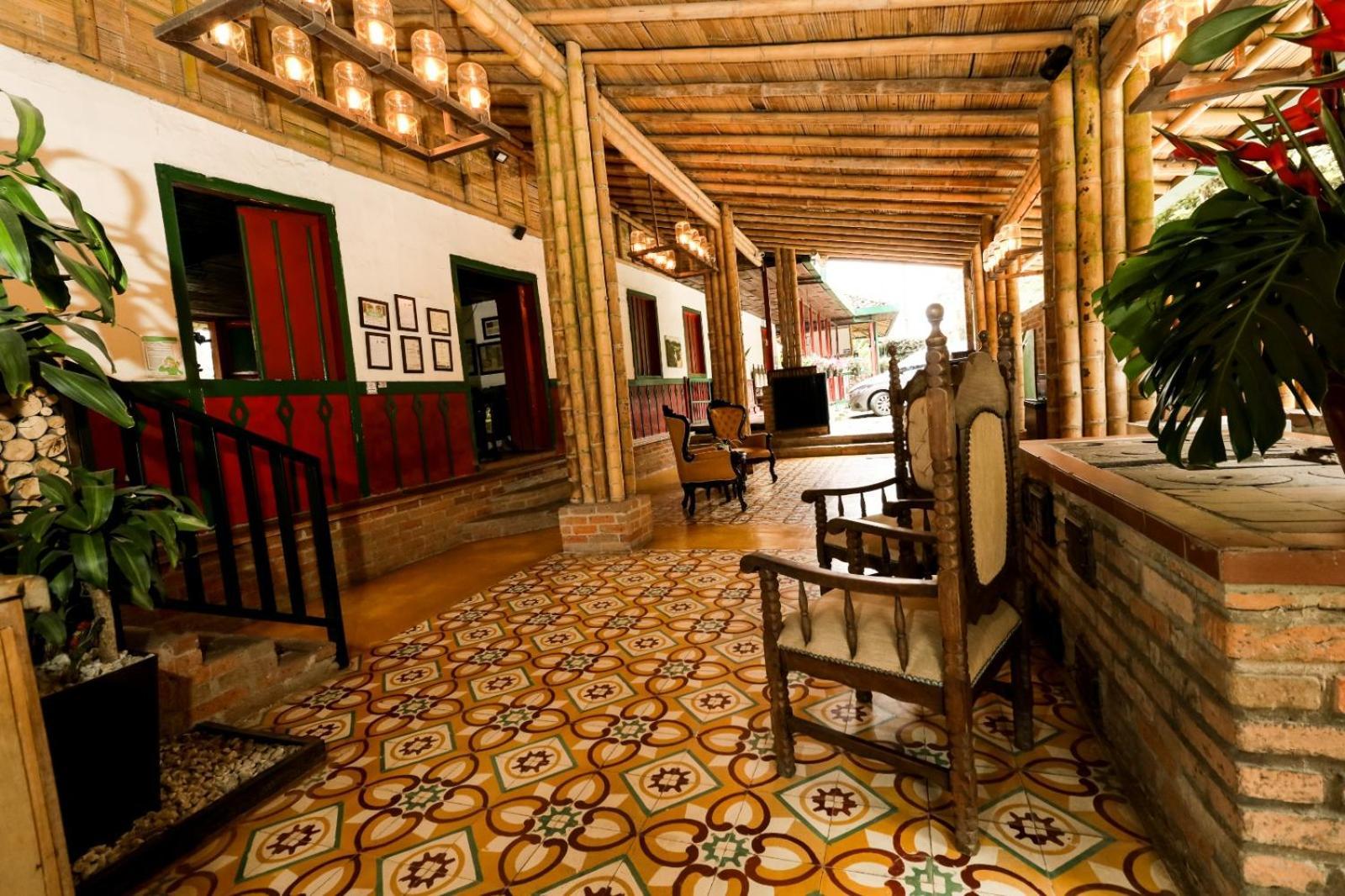 Hotel Visperas سانتا روزا دي كابال المظهر الخارجي الصورة